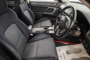 Универсал Subaru Legacy 2004 года, 989000 рублей, Барнаул