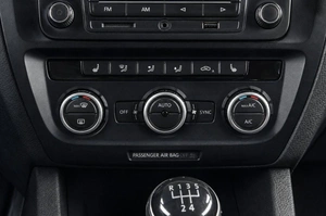 Седан Volkswagen Jetta 2014 года, 869000 рублей, Челябинск