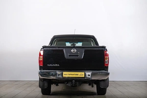 Пикап Nissan Navara 2010 года, 979000 рублей, Томск