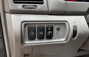 Седан Toyota Camry 2005 года, 890000 рублей, Красноярск