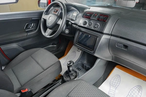 Хетчбэк Skoda Fabia 2014 года, 679000 рублей, Тюмень