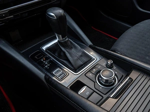 Седан Mazda 6 2016 года, 1910000 рублей, Краснодар