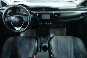 Седан Toyota Corolla 2013 года, 1369000 рублей, Омск
