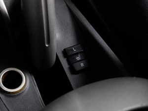 Хетчбэк Toyota Auris 2007 года, 599000 рублей, Тюмень