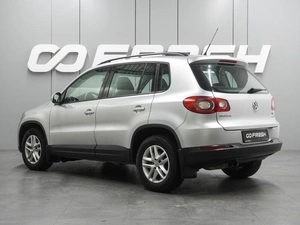 Внедорожник Volkswagen Tiguan 2011 года, 845000 рублей, Воронеж