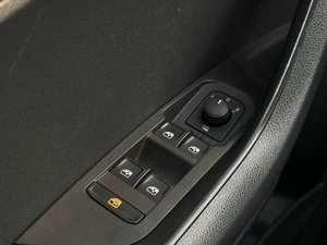 Внедорожник Skoda Karoq 2020 года, 2387000 рублей, Ижевск