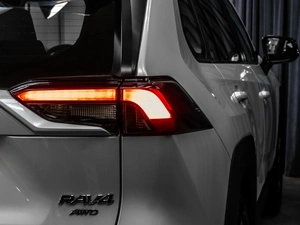 Внедорожник Toyota RAV4 2025 года, 4219000 рублей, Тюмень