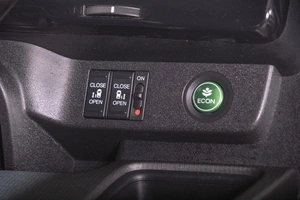 Минивэн Honda Stepwgn Spada 2021 года, 2679000 рублей, Томск