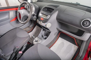 Хетчбэк Peugeot 107 2007 года, 399000 рублей, Томск