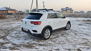 Внедорожник Volkswagen T-Roc (China) 2021 года, 2135000 рублей, Красноярск