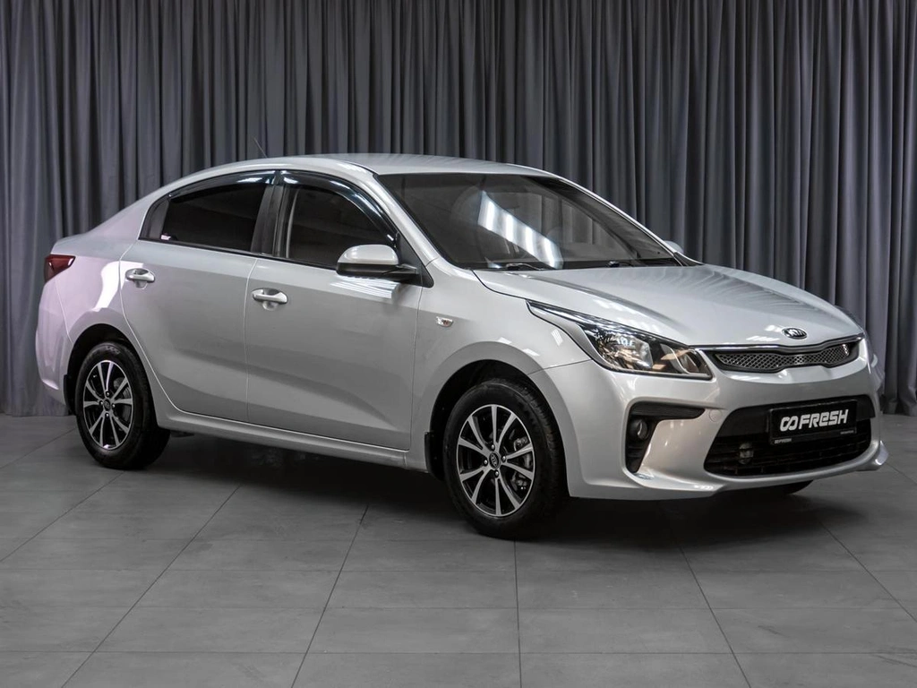 Седан Kia Rio 2017 года, 1379000 рублей, Тюмень