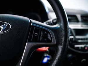Седан Hyundai Solaris 2015 года, 915000 рублей, Красноярск