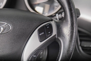 Седан Hyundai Avante 2011 года, 999000 рублей, Томск