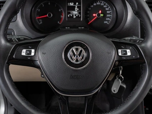 Седан Volkswagen Polo 2018 года, 1321000 рублей, Тюмень