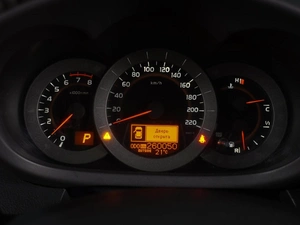 Внедорожник Toyota RAV4 2011 года, 1099000 рублей, Воронеж