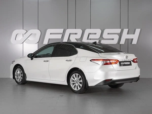 Седан Toyota Camry 2020 года, 2699000 рублей, Красный Пахарь