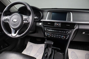 Седан Kia Optima 2017 года, 1899000 рублей, Оренбург