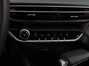 Седан Changan Eado Plus 2023 года, 1799000 рублей, Воронеж