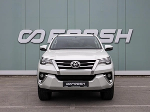 Внедорожник Toyota Fortuner 2019 года, 4499000 рублей, Большой Сочи