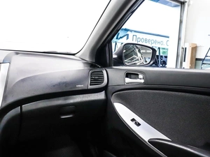 Седан Hyundai Solaris 2014 года, 940000 рублей, Красноярск
