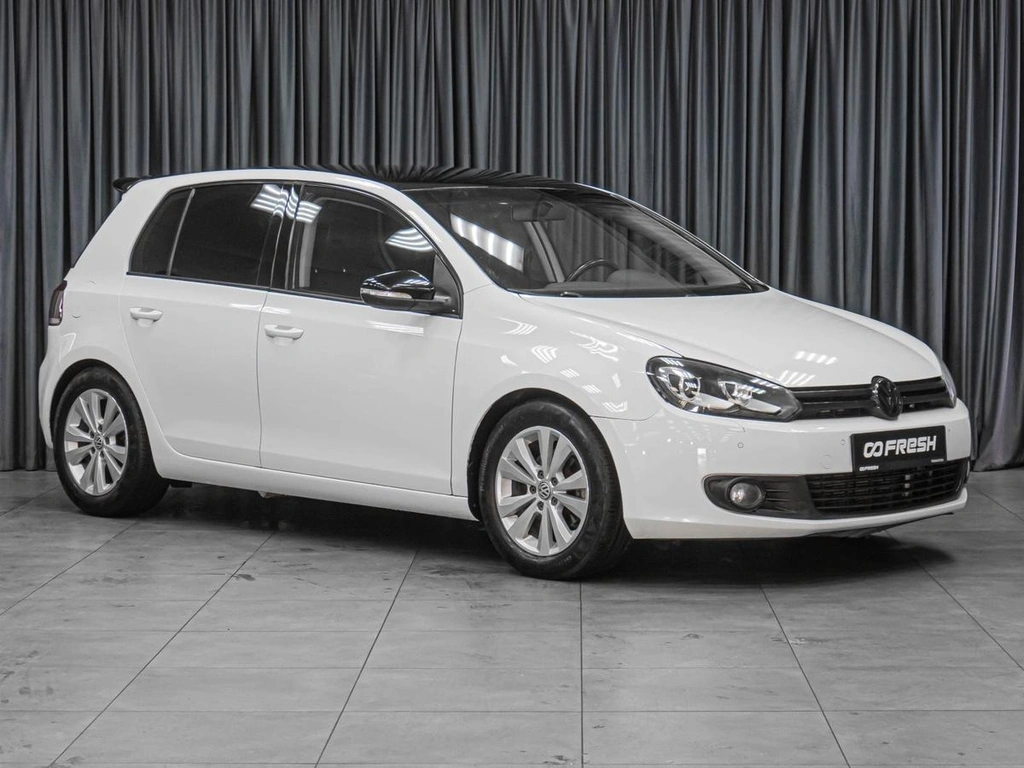 Хетчбэк Volkswagen Golf 2012 года, 870000 рублей, Тюмень