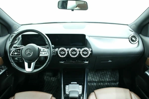 Внедорожник Mercedes-benz GLA-класс 2020 года, 3345000 рублей, Красноярск