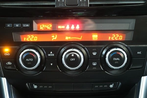 Внедорожник Mazda CX-5 2014 года, 2049000 рублей, Омск