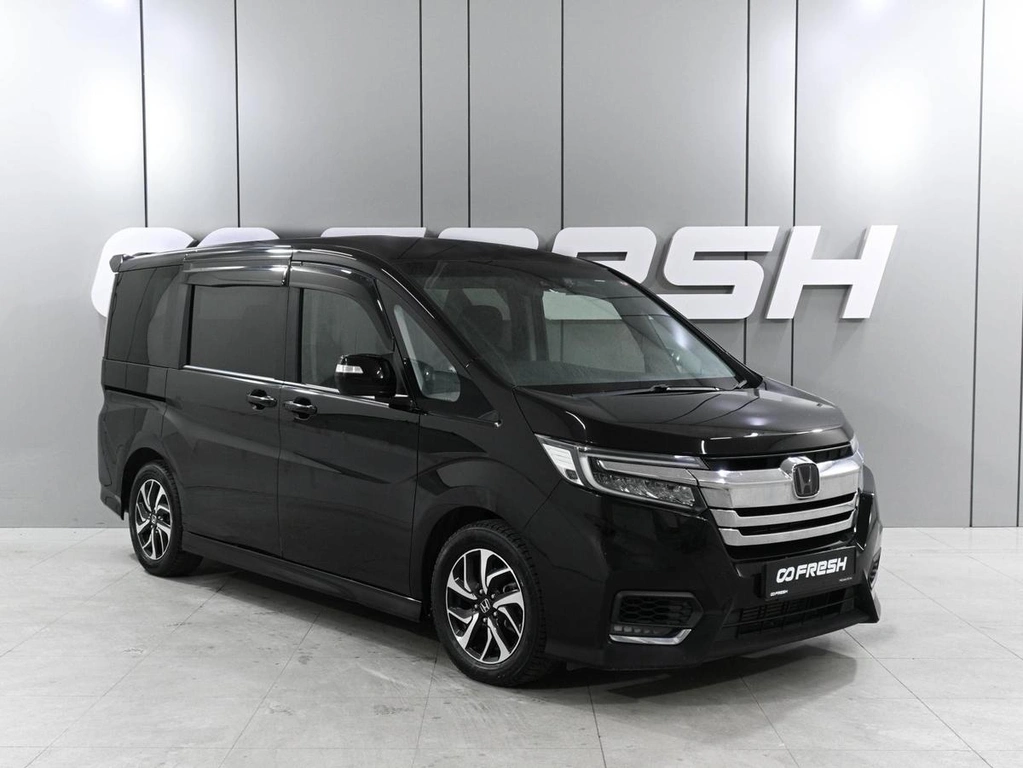 Минивэн Honda Stepwgn Spada 2019 года, 2379000 рублей, Ростов-на-Дону