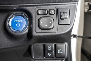 Хетчбэк Toyota Aqua 2016 года, 1099000 рублей, Барнаул