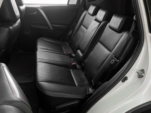 Внедорожник Toyota RAV4 2018 года, 2419000 рублей, Тюмень