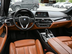 Седан BMW 5 серия 2017 года, 2599000 рублей, Волгоград