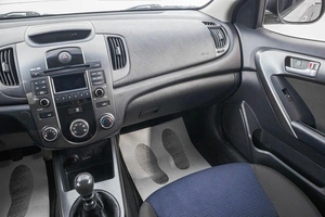 Седан Kia Cerato 2010 года, 749000 рублей, Барнаул