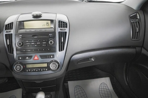 Универсал Kia Ceed 2008 года, 649000 рублей, Кемерово