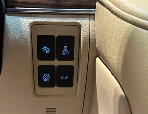 Внедорожник Toyota Land Cruiser 2015 года, 5797000 рублей, Красноярск