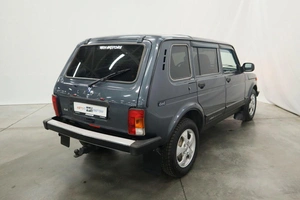 Внедорожник ВАЗ (LADA) 2131 (4x4) 2018 года, 790000 рублей, Курск