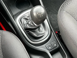 Хетчбэк Kia Rio 2013 года, 826000 рублей, Ижевск