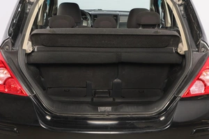 Хетчбэк Nissan Tiida 2012 года, 829000 рублей, Новосибирск