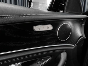 Седан Mercedes-benz E-класс 2019 года, 3975000 рублей, Тюмень