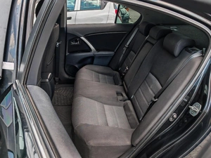 Седан Toyota Avensis 2012 года, 1370000 рублей, Краснодар