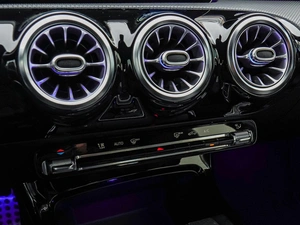 Хетчбэк Mercedes-benz A-класс 2019 года, 2398000 рублей, Краснодар