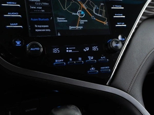 Седан Toyota Camry 2018 года, 2997444 рублей, Москва