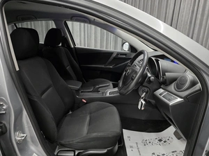 Седан Mazda Axela 2012 года, 800000 рублей, Красноярск