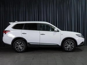 Внедорожник Mitsubishi Outlander 2019 года, 3559000 рублей, Волгоград