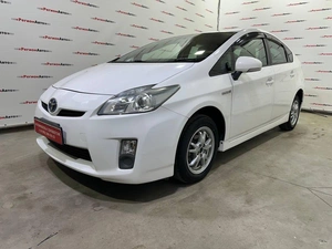 Лифтбек Toyota Prius 2011 года, 999000 рублей, Красноярск