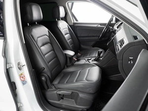 Внедорожник Volkswagen Tiguan 2020 года, 2999000 рублей, Тюмень