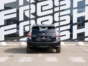 Хетчбэк Toyota Aqua 2018 года, 1280000 рублей, Краснодар