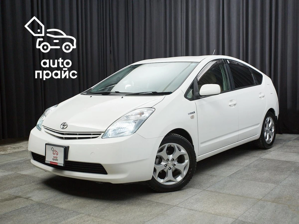 Лифтбек Toyota Prius 2011 года, 919999 рублей, Красноярск