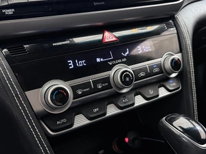 Седан Hyundai Avante 2018 года, 1889000 рублей, Орёл