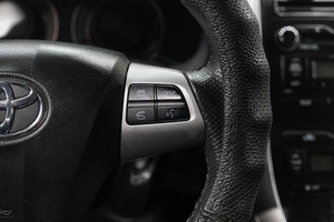 Хетчбэк Toyota Auris 2012 года, 1099000 рублей, Новокузнецк