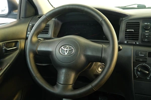 Седан Toyota Corolla 2006 года, 629000 рублей, Омск